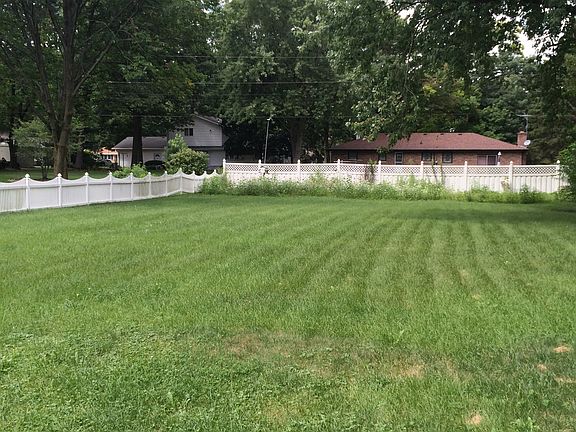 4th image of 12076 W 95th Pl