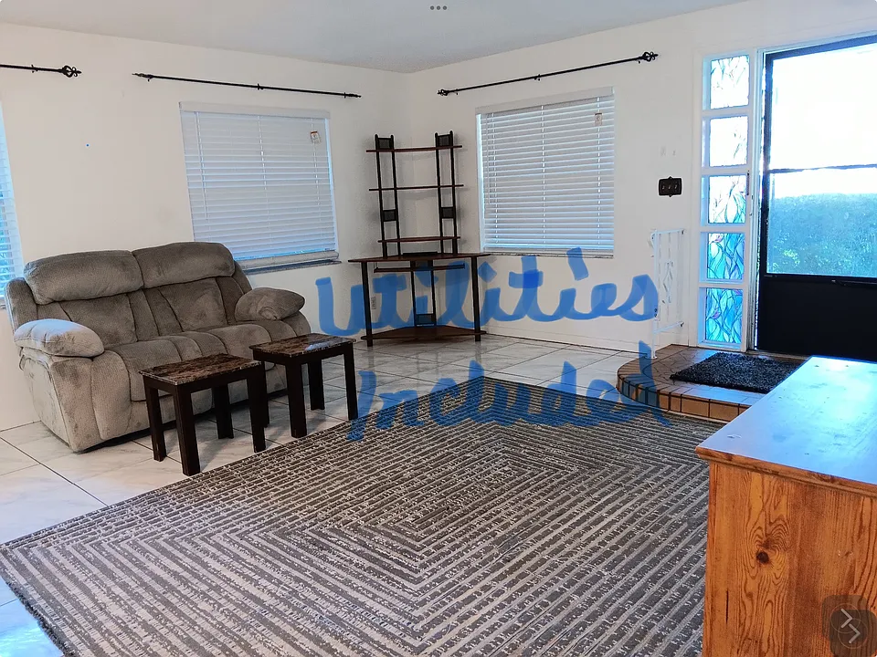 137 White St #1