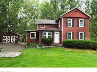 897 E St N, Suffield, CT 06078
