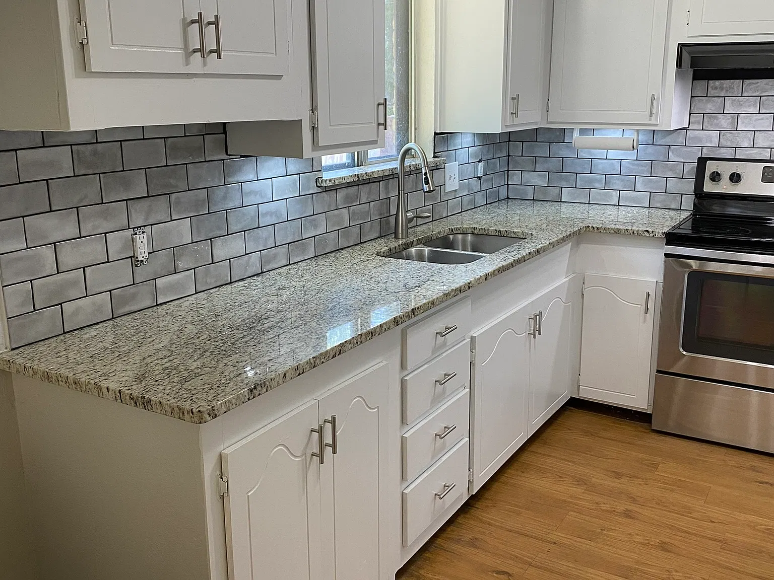 3 bed, 1267 sqft, $1,900 — Photo 3