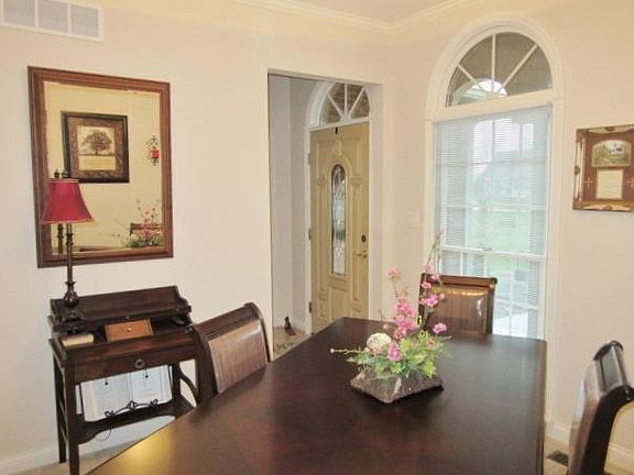 5th image of 130 Palisades Pointe Dr