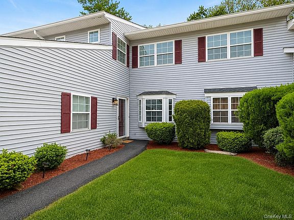 4th image of 332 Heritage Lane