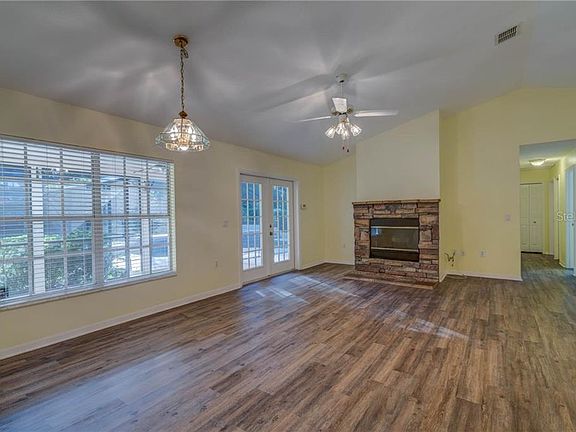 5th image of 30532 Seaforth Dr