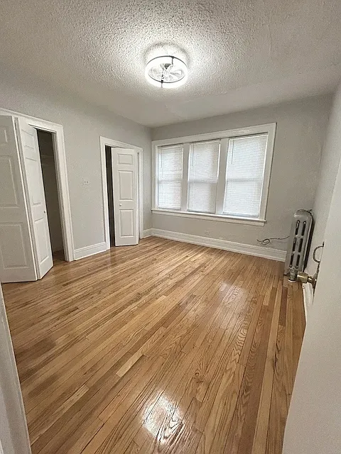 2 bed, 1000 sqft, $1,425 — Photo 3