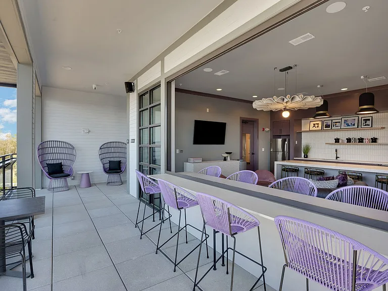Metropolitan at the Riverwalk — Photo 20