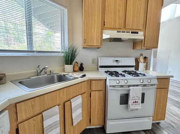 2519 Sunny Slope Dr APT 5, Sparks, NV 89434