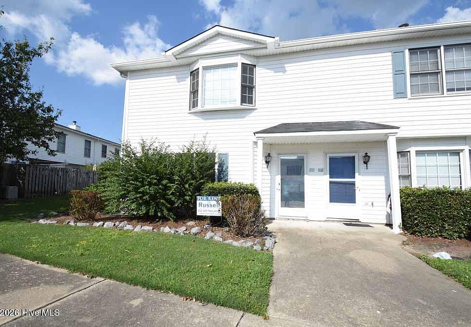 1st image of 3818 Sterling Pointe Dr Unit J1