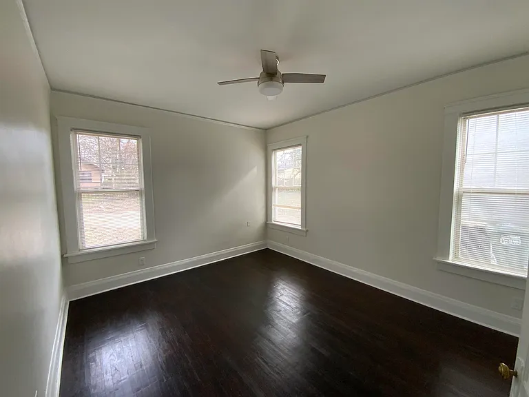 1708 Glenview Ave — Photo 11