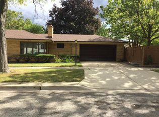 6958 N Oleander Ave, Chicago, IL 60631