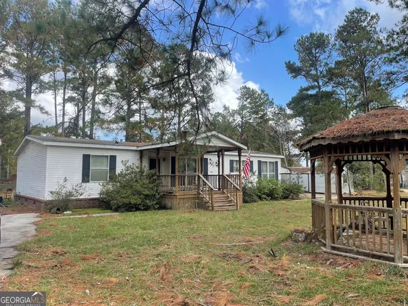 1424 Kight Dr, Metter, GA 30439