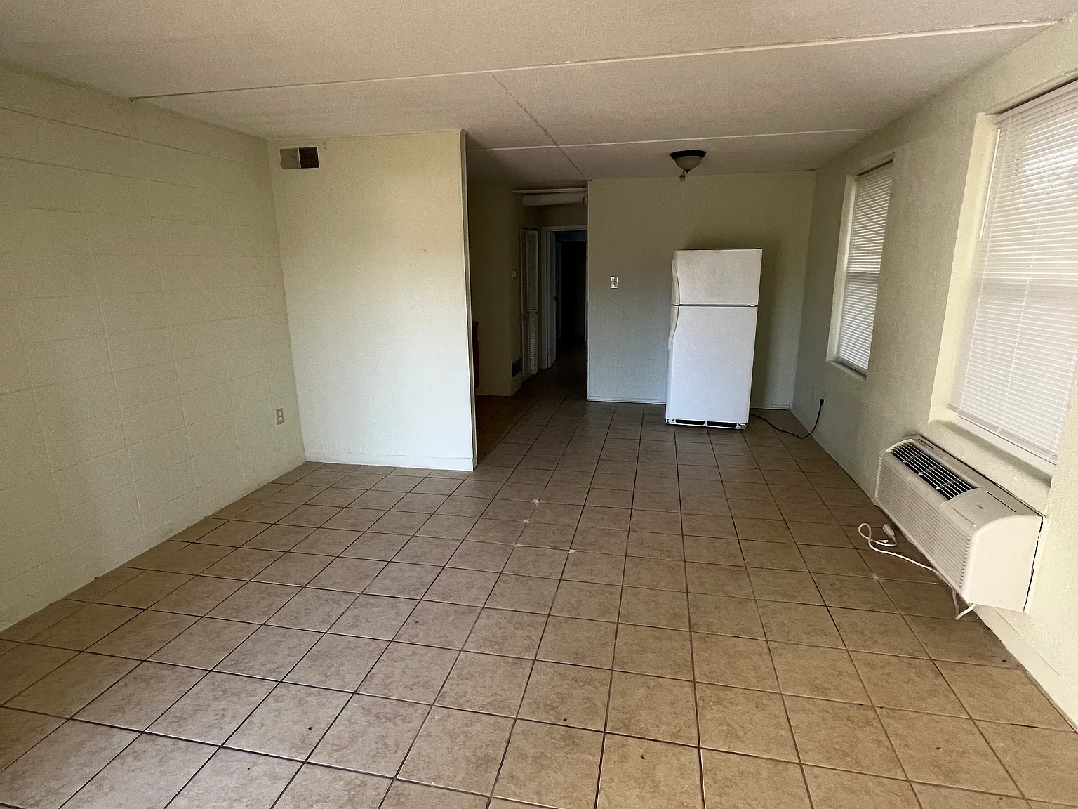 1 bed, 715 sqft, $750 — Photo 2