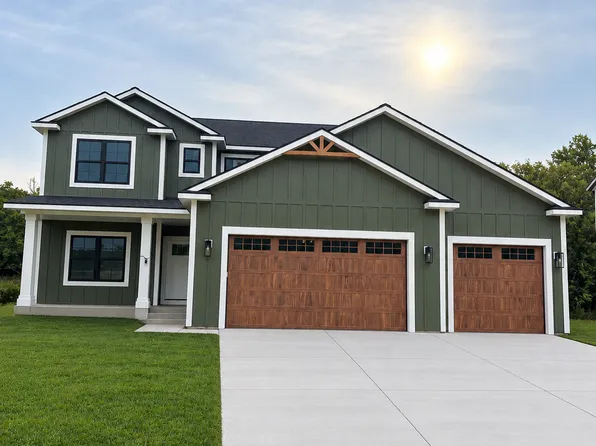 3756 Stonehedge Dr NE, Rochester, MN 55906
