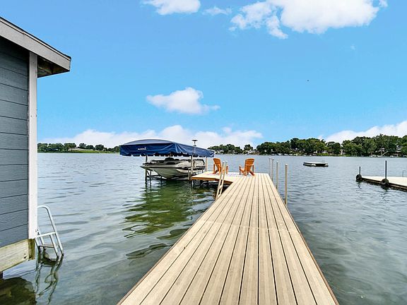 4th image of 16258 Dogwood Ln