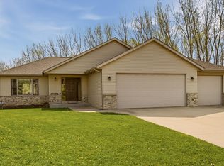 6328 Freedom Ln NW, Rochester, MN 55901