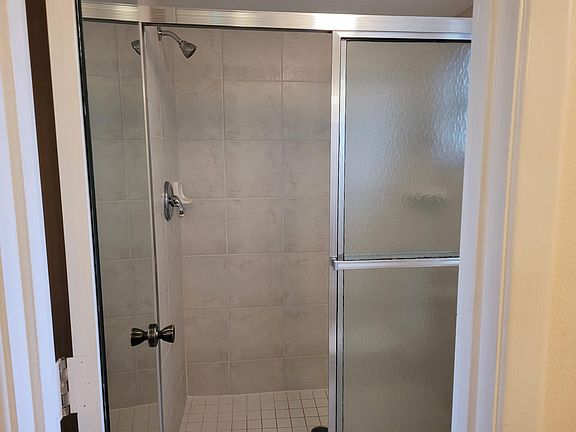 5th image of 758 Avenida Estancia #179