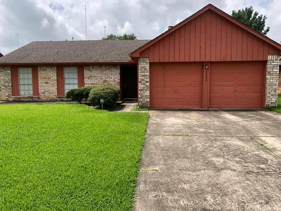 1st image of 1111 Manorglen Dr