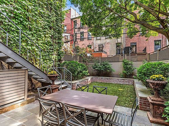 2nd image of 204 Berkeley Pl #1