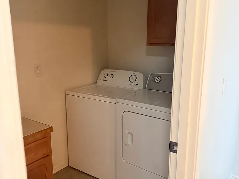 12623 SE Division St #B — Photo 10