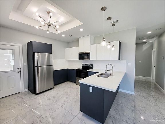 4th image of 1416 E Hibiscus Ave #1
