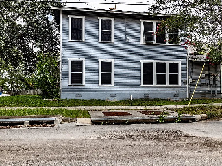 723 E Euclid Ave — Photo 41