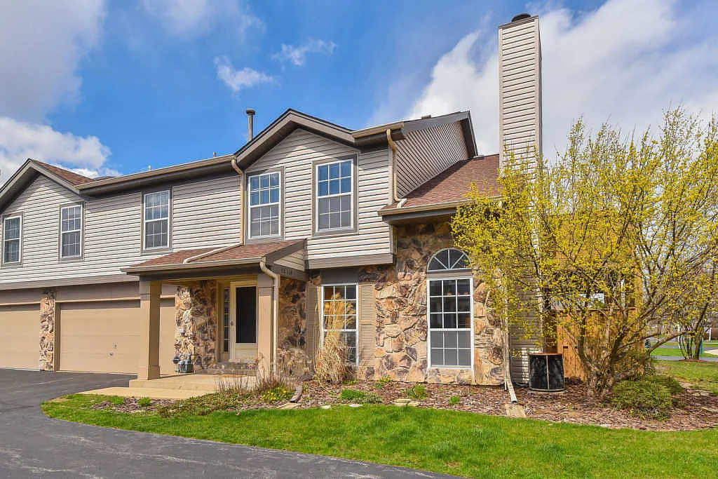 3S118 Timber Dr #3-A photo 1