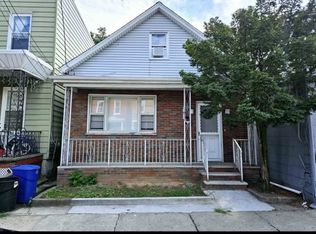 24 W 16th St #1, Bayonne, NJ 07002