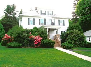 121 Forest St APT 2, Worcester, MA 01609