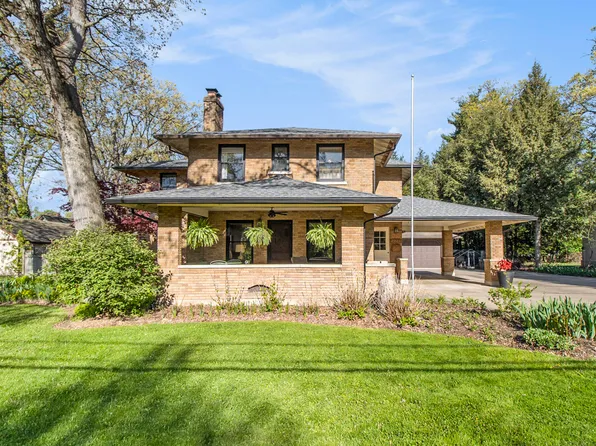 2226 Oakland Dr, Kalamazoo, MI 49008