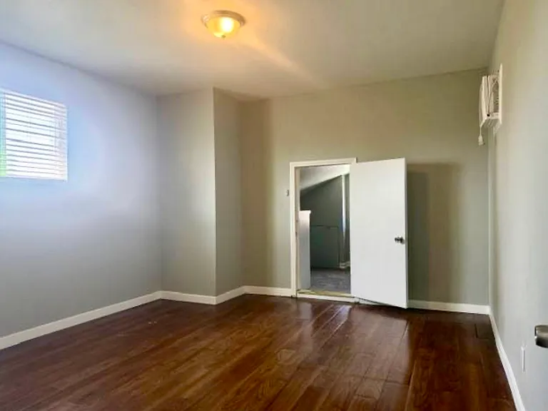 3124 45th St #B — Photo 3