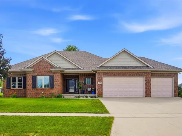 1740 Timber Wolf Dr, North Liberty, IA 52317