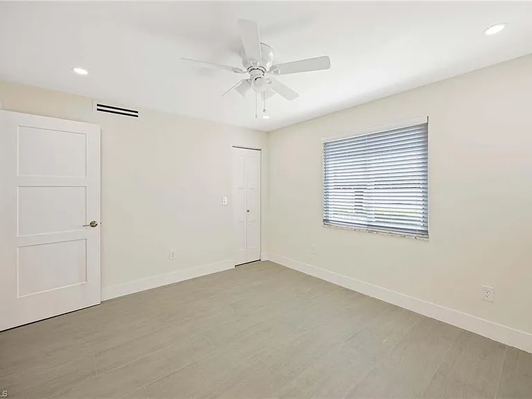 1155 Sandpiper St #F7 — Photo 16