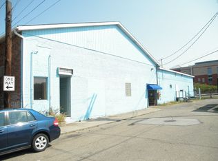 421 10th St, Ambridge, PA 15003