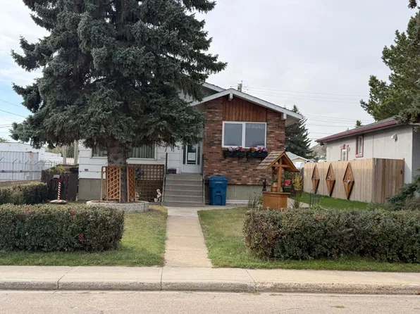 409 8th Ave SE, Drumheller, AB T0J 0Y6