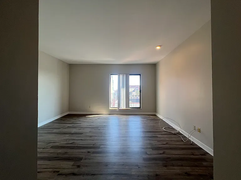 Deacon Court - 1661 Washington Street — Photo 165