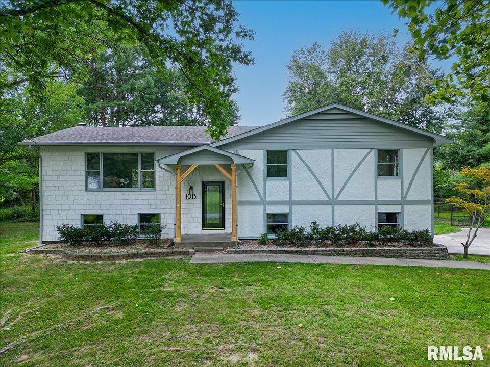 1st image of 1013 Ivey Ln