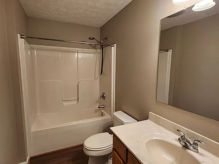 122 Greenridge Rd — Photo 3