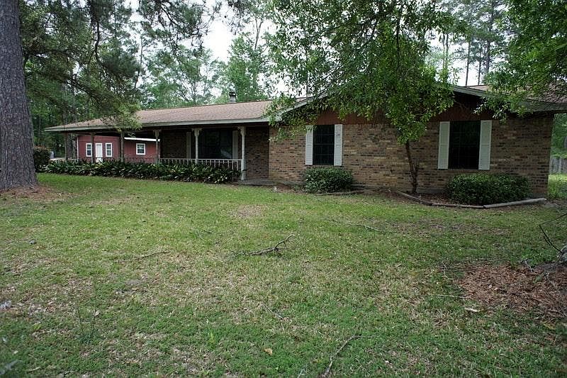 Over an acre on quiet street