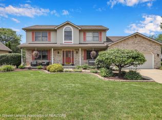 1525 Riley Ridge Dr, Lansing, MI 48917