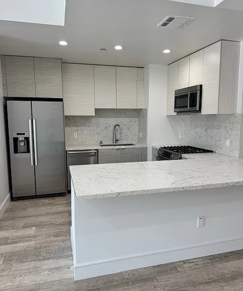1946 Overland Ave #404 — Photo 6