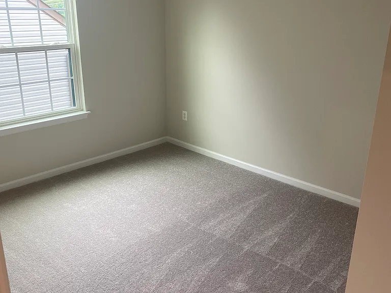 1009 Headquarters Way — Photo 23