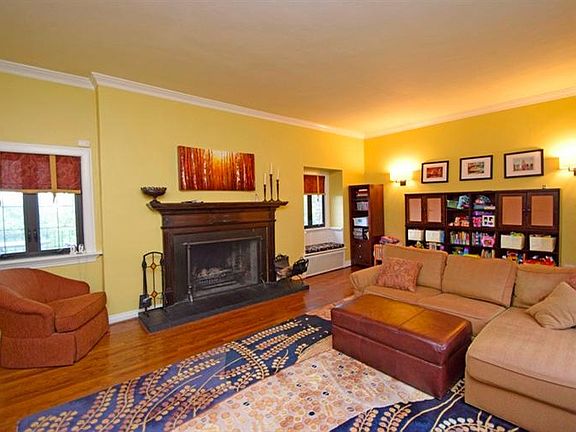 5th image of 757 Red Bud Ave