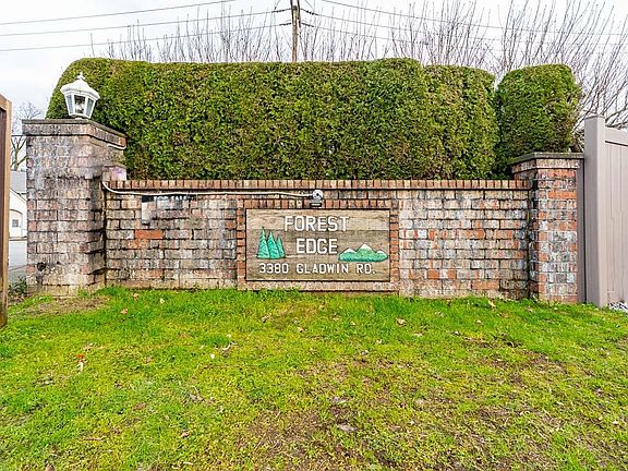 2nd image of 3380 Gladwin Rd #30