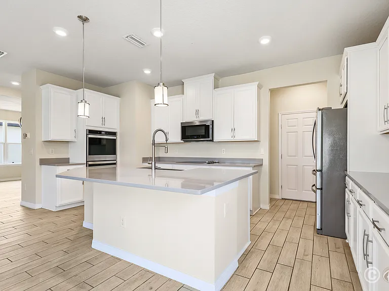 13441 Palmera Vista Dr — Photo 10
