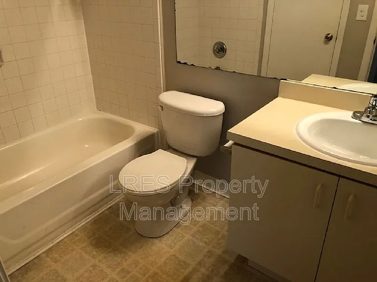 465 Forestway Cir #1 — Photo 12