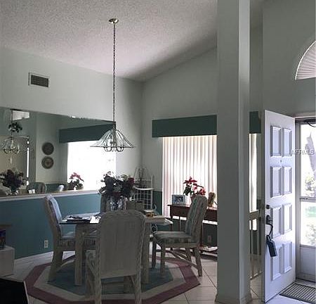 3rd image of 4207 Castlewood Dr