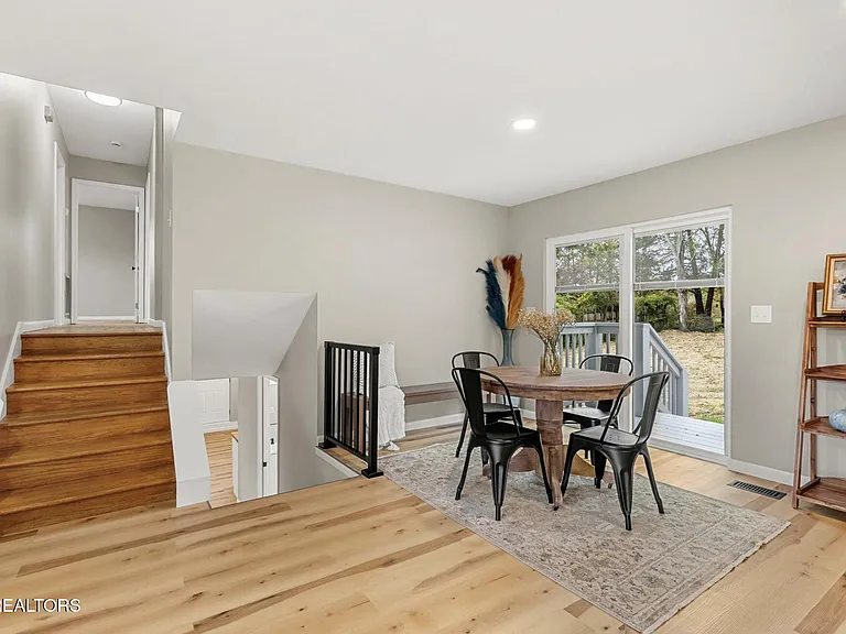 6741 Heatherbrook Dr — Photo 9