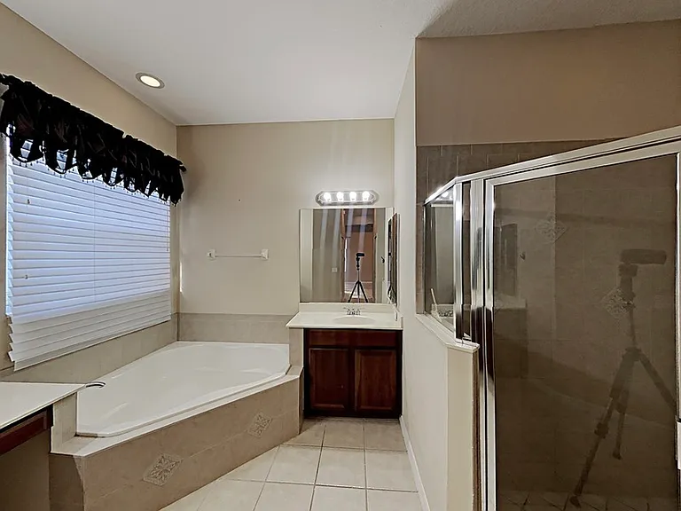 3465 Bromfield Dr — Photo 9