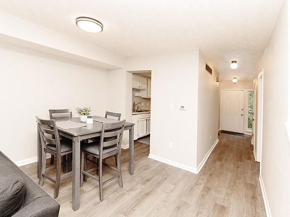 4th image of 9964 Timbers Dr
