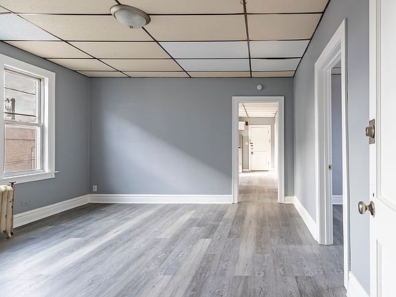 4th image of 3904 Fir St APT 4-2R