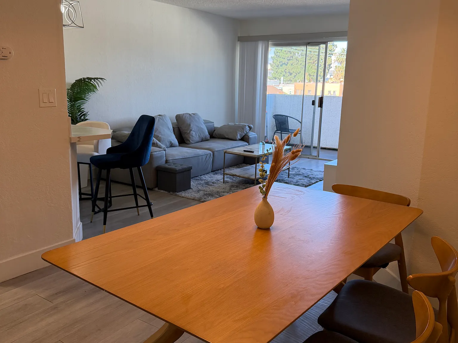2 bed, 1100 sqft, $1,450 — Photo 1